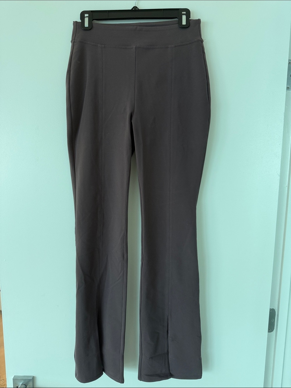 Alo Slit Leg Brown Yoga Pants in Size M